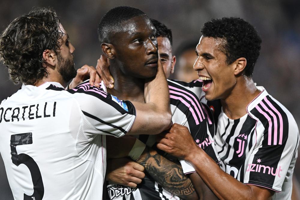 卢指导：我不喜欢看到这样的结局，快船的困境不是保罗的责任